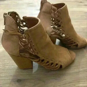 Rampage Faux Leather Brown Vida Block Heel Peep Toe Ankle Boots Sz 7.5 Western